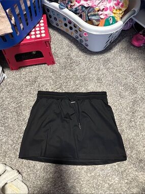 Women's Black Athletic Skort with Drawstring Waist